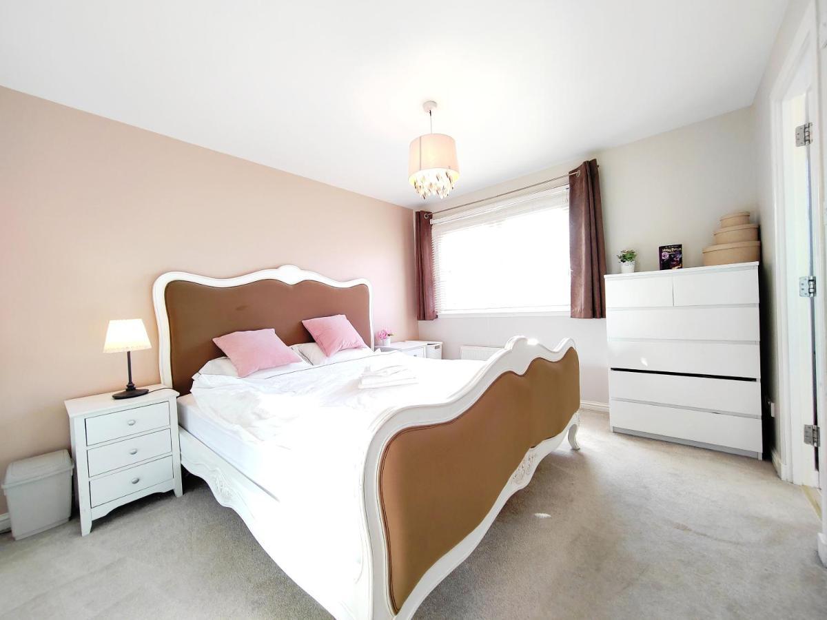 Modern And Spacious Double&King Bedrooms Both With Private Bathrooms Edimburgo Esterno foto