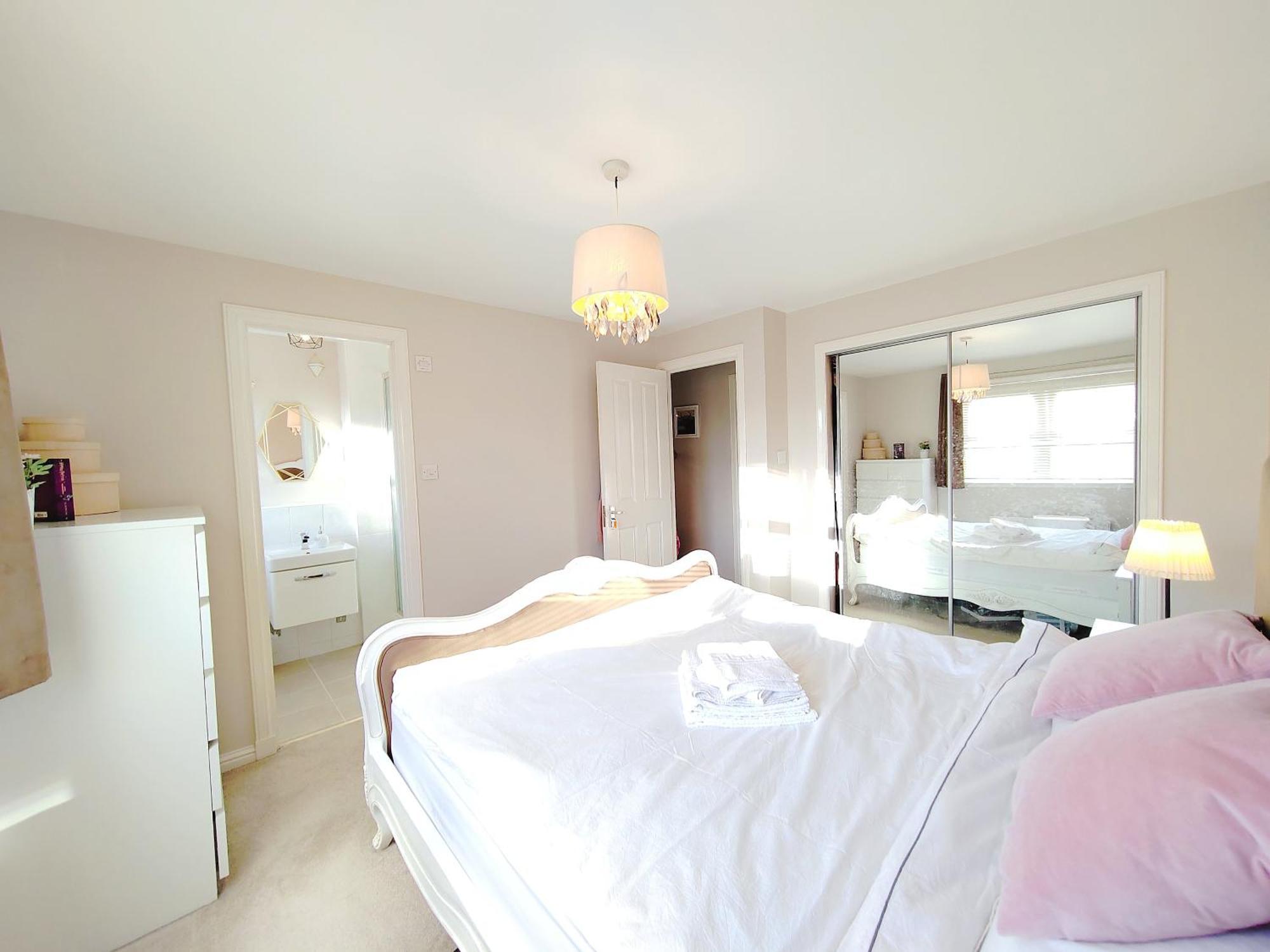 Modern And Spacious Double&King Bedrooms Both With Private Bathrooms Edimburgo Camera foto